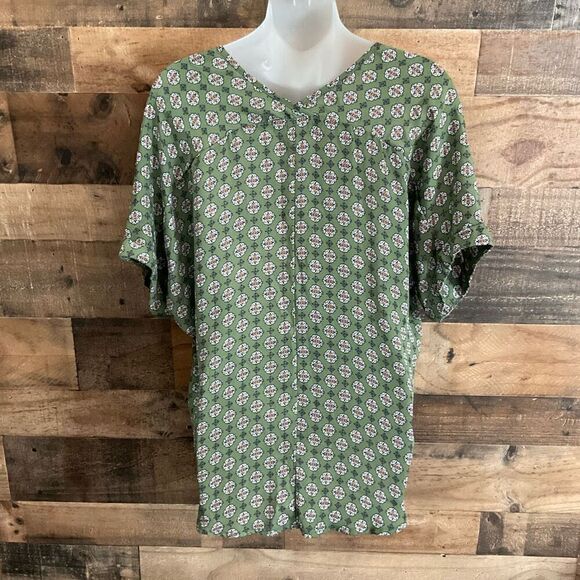 Living Doll Blouse V-Neck Short Cuffed Sleeve Green White Medallion Print Medium - Picture 7 of 8